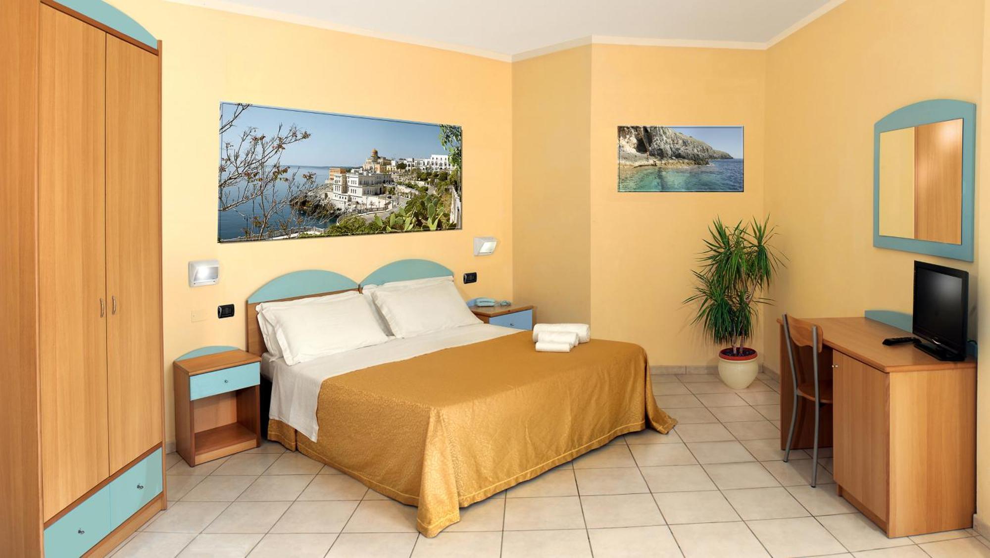 Hotel Alize Santa Cesarea Terme Exterior photo
