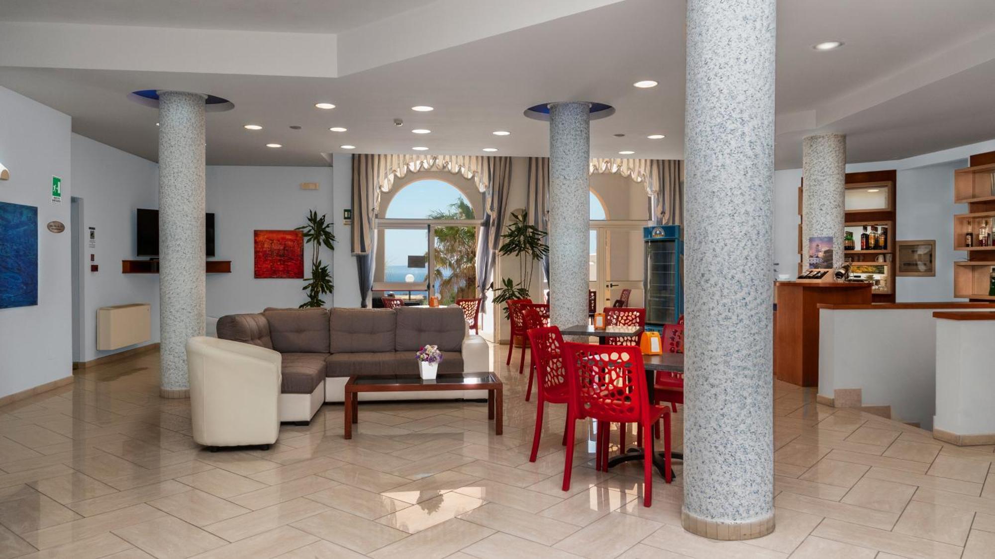 Hotel Alize Santa Cesarea Terme Exterior photo