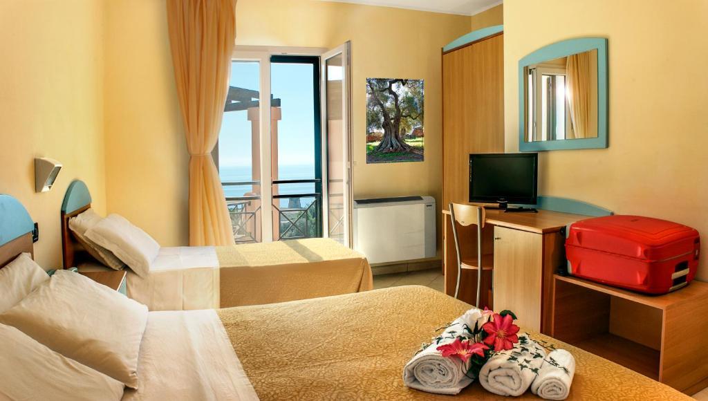 Hotel Alize Santa Cesarea Terme Exterior photo