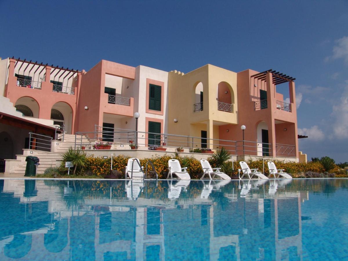 Hotel Alize Santa Cesarea Terme Exterior photo